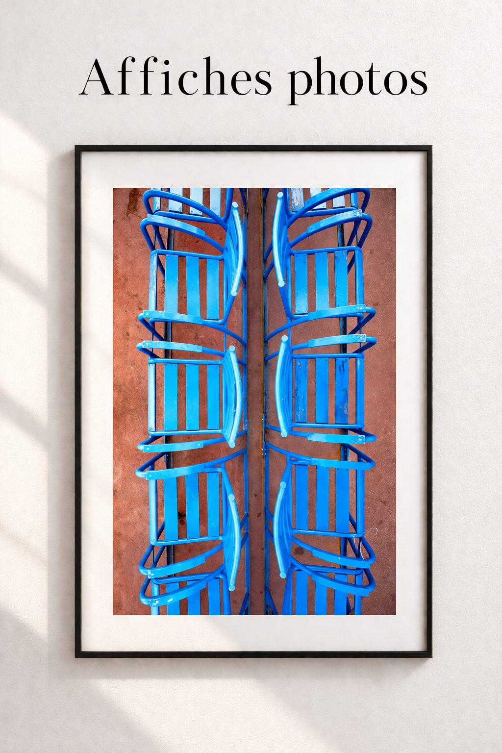 Affiches photos Nice Côte d’Azur – chaises bleues promenade des Anglais – poster décoration murale design minimaliste