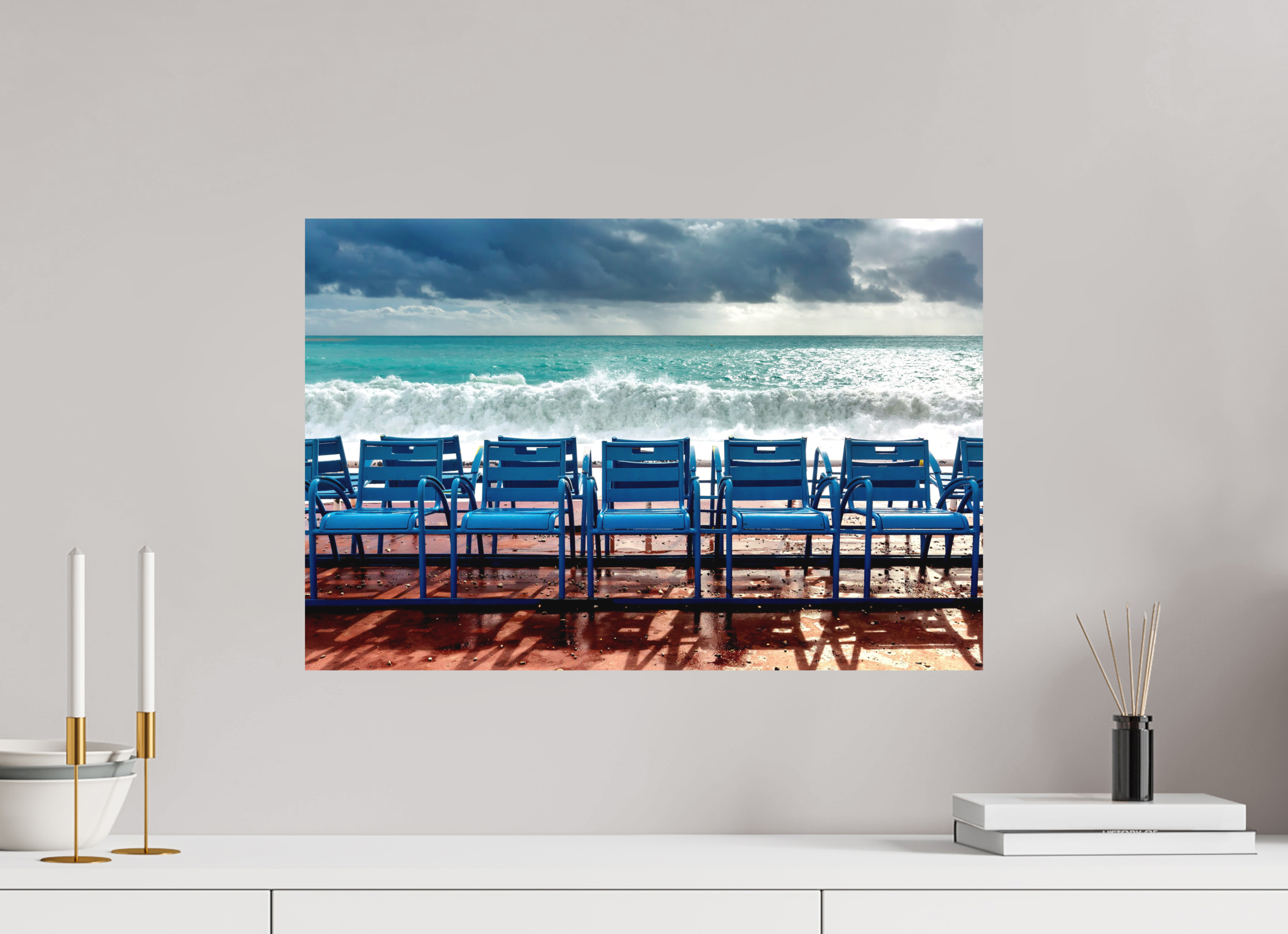Tirage d'art photo Nice les Chaises bleues promenade des Anglais 60 x 40 cm, Hahnemühle Photo Rag Bright White Vague et chaises bleues